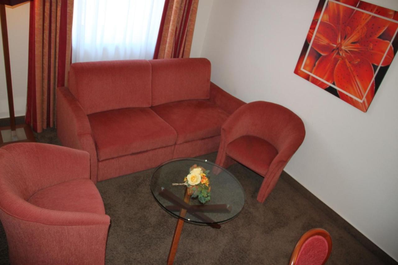 Buskes Hotel Steinfoerde Wietzendorf الغرفة الصورة
